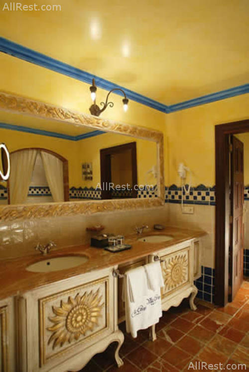 Europe Villa Cortes 15